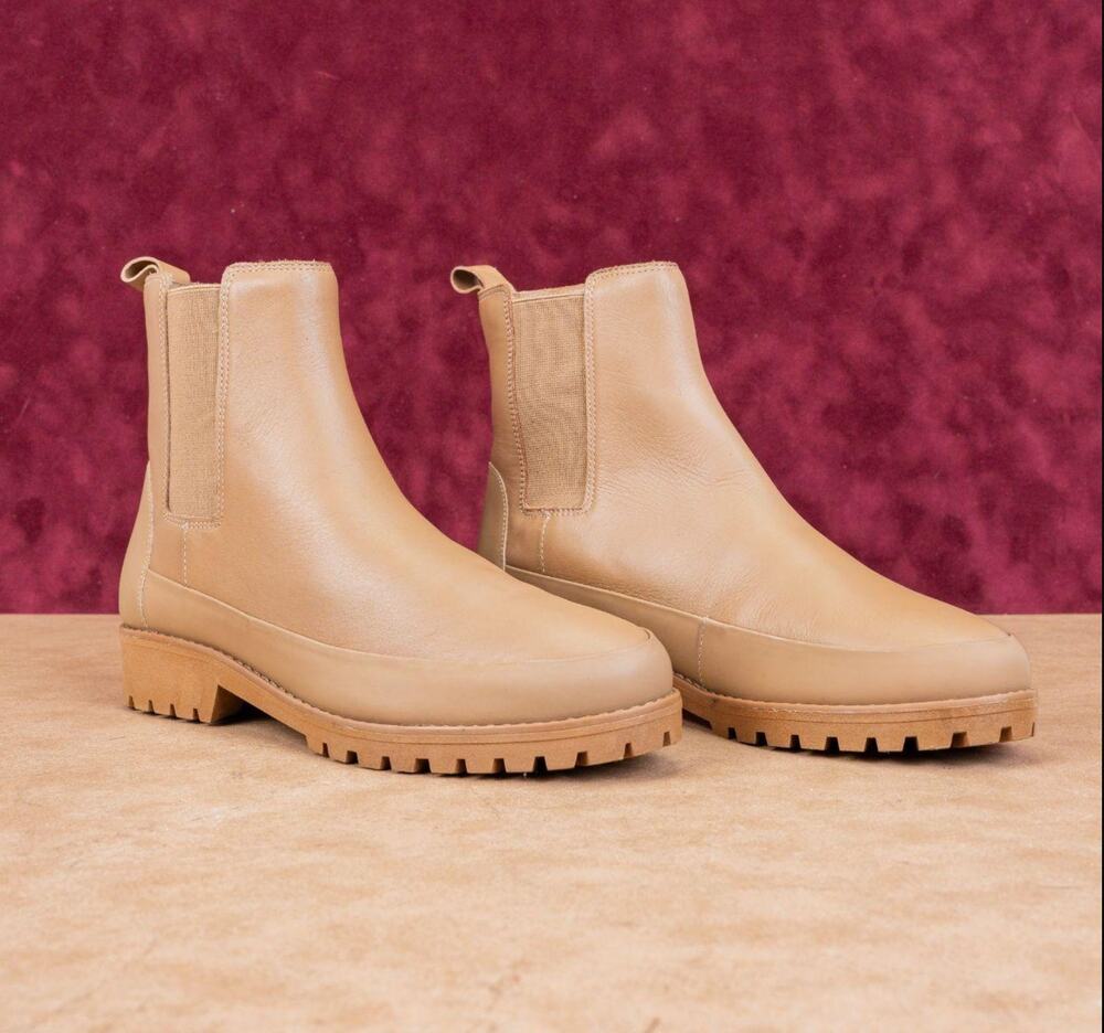 REBECCA ALLEN The All Weather Chunky Lug Sole Sleek Leather Ankle Boots Size 10